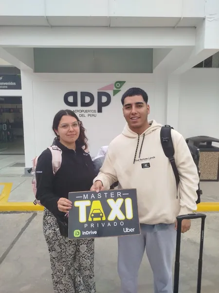 Cliente satisfecho de Tours Huascarán en el aeropuerto de Huaraz #3