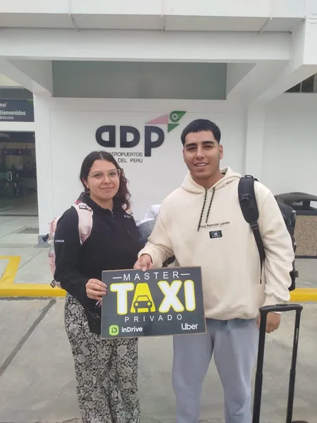 Cliente satisfecho de Tours Huascarán en el aeropuerto de Huaraz #9